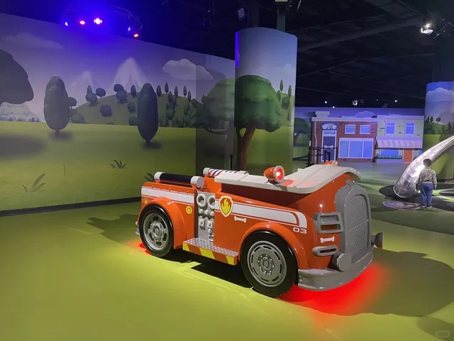 Nickelodeon Adventure Lakeside - A Whirlwind of Family Fun! 🎉