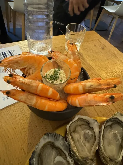 Oyster Oyster | Nantes' Cozy Seafood Gem  🦪✨  