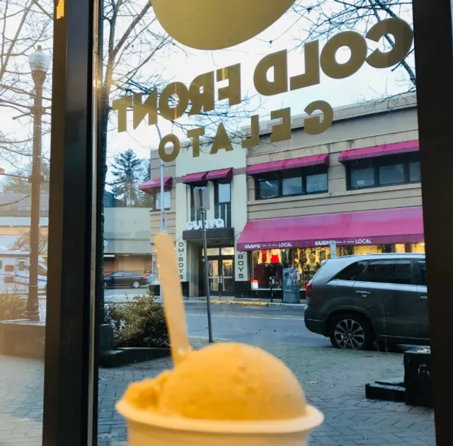🇨🇦Nanaimo Food Journal · Cold Front Gelato