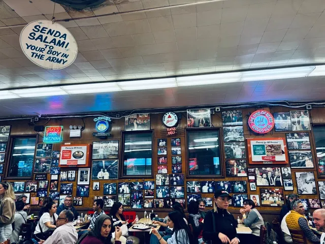 New York Iconic Sandwich Shop 🍔