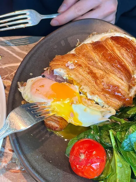 The Brunch at Zurich's Centennial Store is Amazing!😍