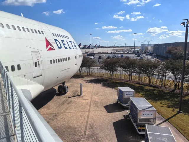 Delta Flight Museum: My Final Stop Before Leaving Atlanta ✈️