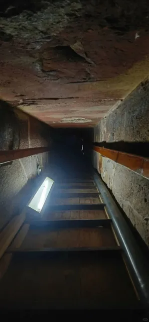 🇪🇬 The Red Pyramid: Where Claustrophobia Meets Ancient Genius