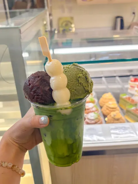 🇨🇦 In Markham, J-Town is THE Spot for Japanese Sweets!