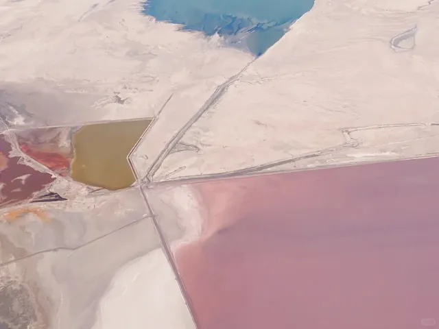 Want to Take You to See the Pink-Purple Salt Lake 💖💜  