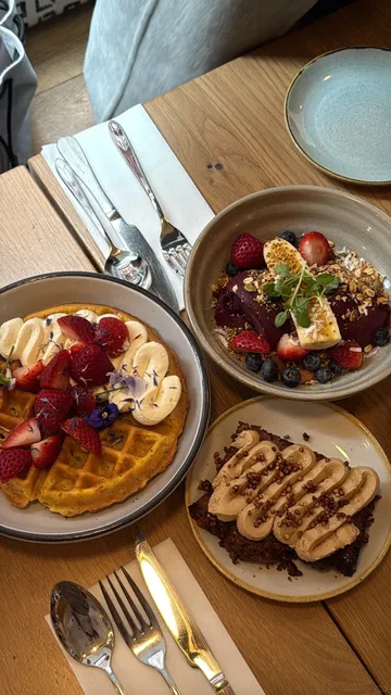 ​​Hidden Soho Gem Serving NYC’s Most Instagram-Worthy Brunch! 😋☕️​​
