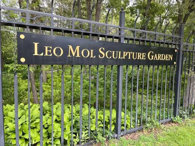 🌷 Leo Mol Sculpture Garden: Winnipeg's Floral Art Oasis 🦁