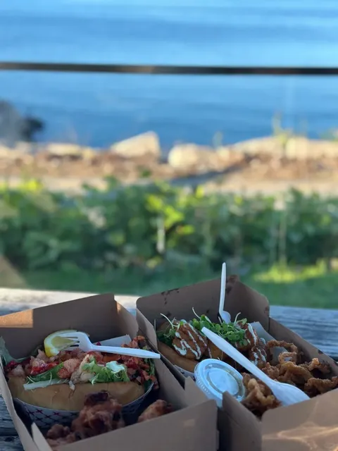 NYC Day Trip | Rhode Island Newport’s Local Lobster Roll ‼️