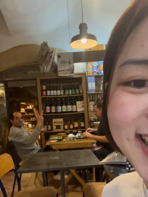 If you come to Marseille, I hope everyone will come to this place! 🙆‍