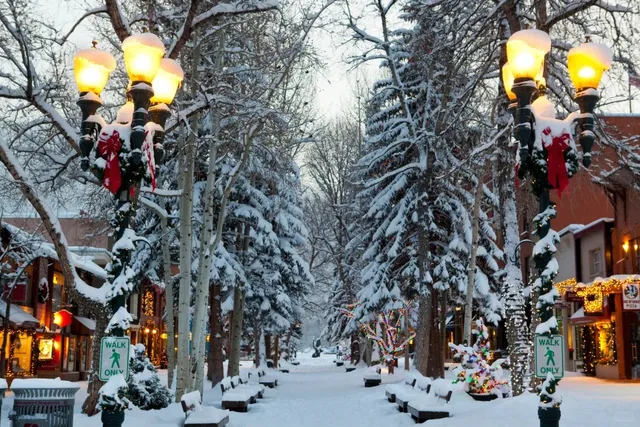 🎿 Aspen, the Quintessential Old-Money Holiday Town in the U.S.