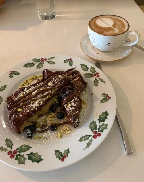 Tenn Cafe: A Breakfast Surprise Hidden in a Hotel!