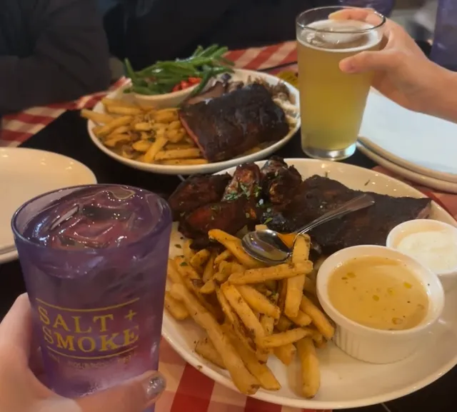 St. Louis Restaurant Hunt | Salt + Smoke