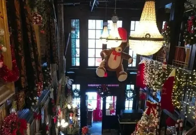 New York Christmas Restaurant | Tavern on the Green 🌟