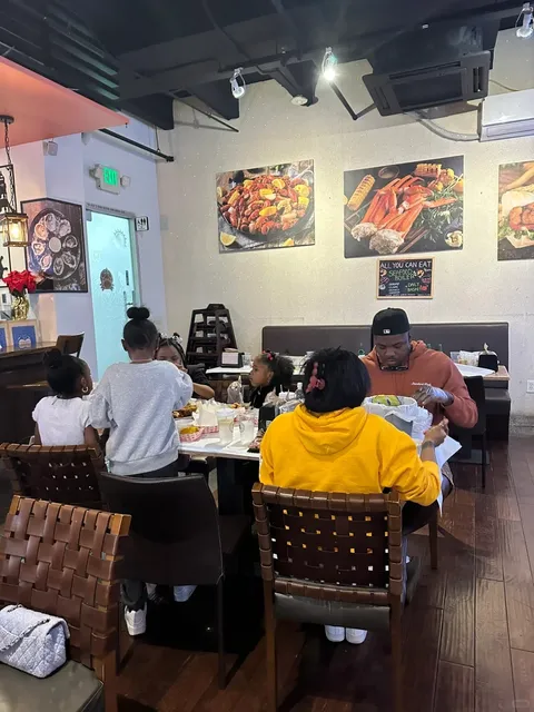 LA's Best Boiling Crab Alternative - $35 All-You-Can-Eat Seafood Feast