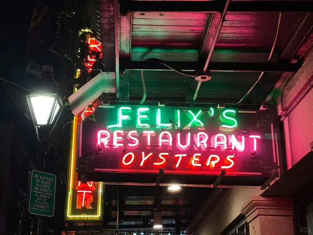 NOLA New Orleans Food Review – Felix's 🦪