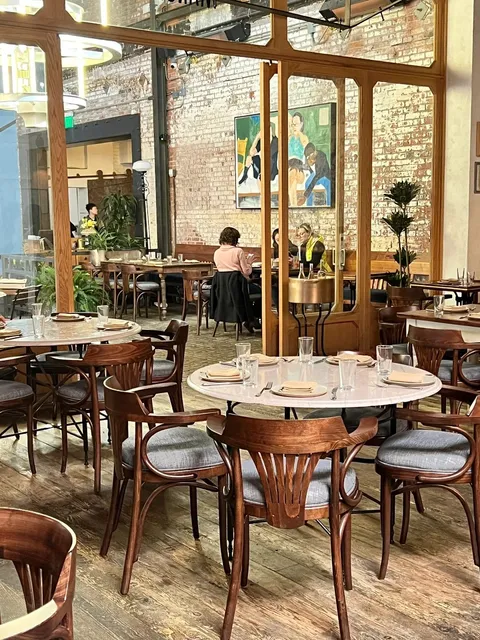 LA | I'd Come Back 10,000 Times for These Biscuits! 😍