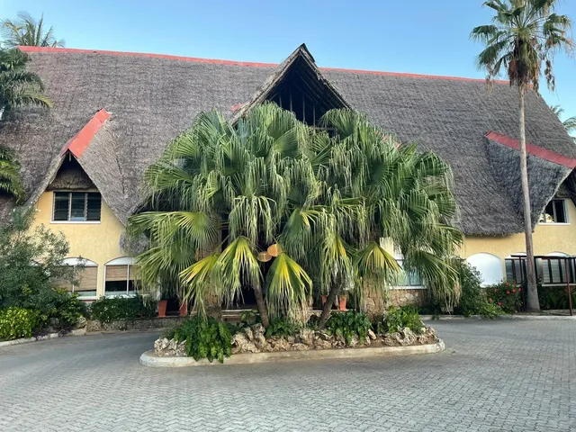 🇰🇪 Kenya Independent Travel - Mombasa Coast Adventure