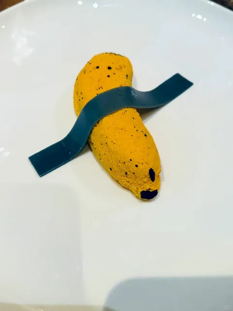 A Michelin-Starred Restaurant That Serves... Just One Banana? 🍌🌟