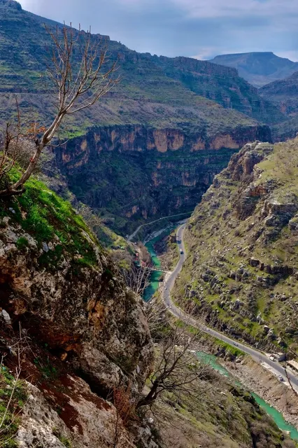 Middle East Adventure - Iraq: The Breathtaking Hamilton Road Canyon 🌄