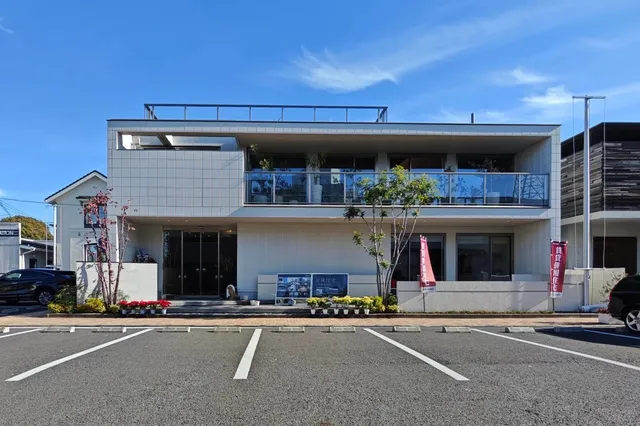 Komazawa Park: A Showcase of Architectural Excellence 🏡✨