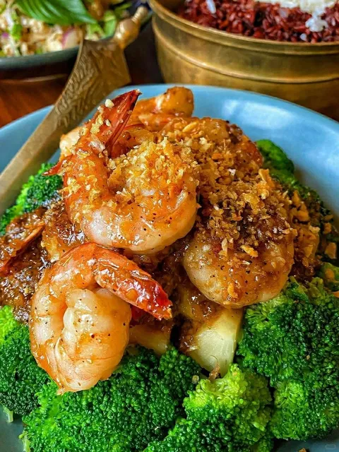 This Thai restaurant in Seattle is a must-visit for Asian food lovers❗