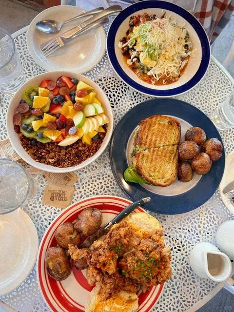 Hen Mother Cookhouse: A Brunch Lover's Paradise