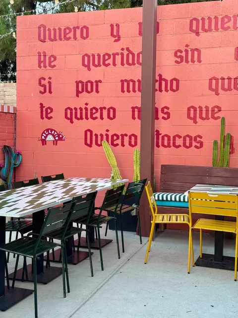 🇺🇸 SAC Mexican Food | Pig Latin 🍹