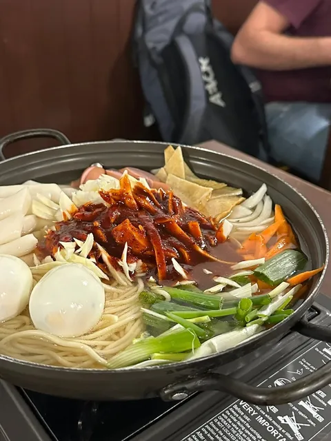 🇨🇿 Prague Food Guide: Big Flavors, Small Budget! 🍽️✨