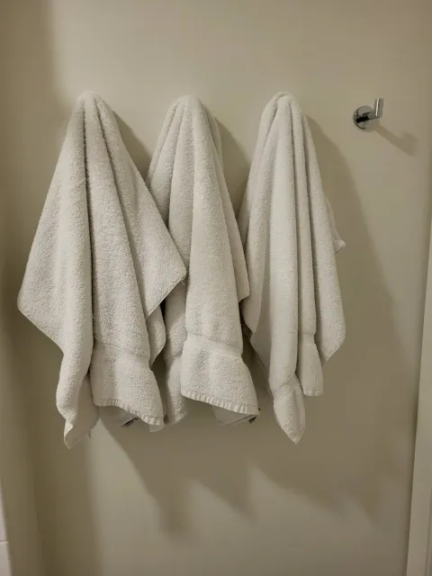 🕰️ Mid-Century Nostalgia, Clean & Revitalized! 🚀