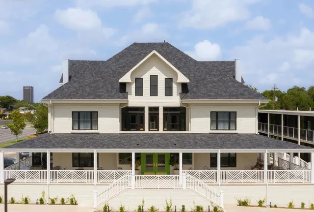 🚗 Route 66 USA: Step Into a Historic Mansion From 1912