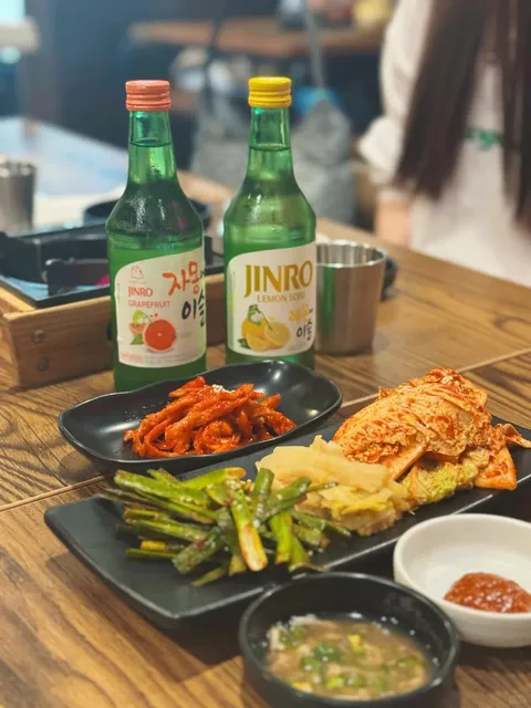 Atlanta | Perfect Spot for Pork Knuckle & Drinks 🍖🥂