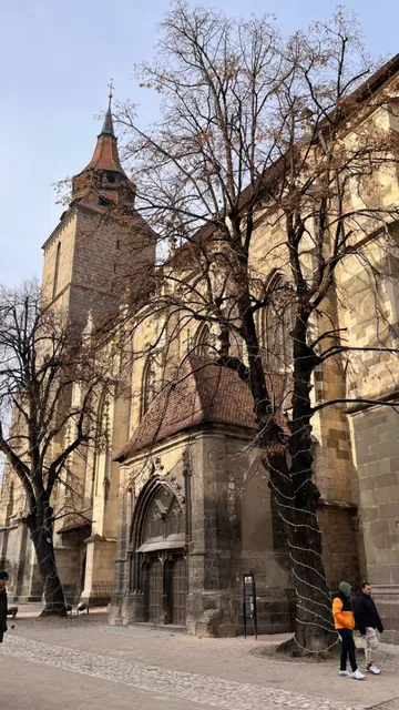 Brașov, Romania 🇷🇴 | One-Day Itinerary (Medieval Charm & Vampire Leg