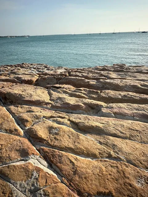  Darwin's Coastal Wonders: A Beach Lover's Hidden Paradise🌊