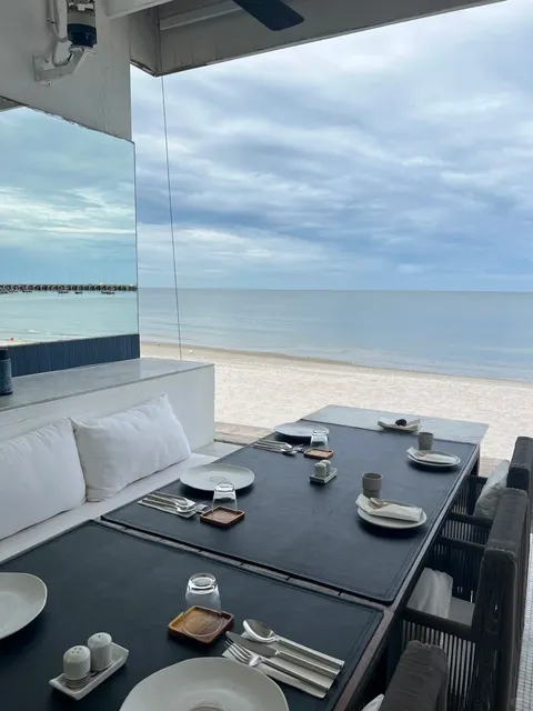 Huahin Thailand: The Ultimate Guide to Avoid Tourist Traps 🚫⚡