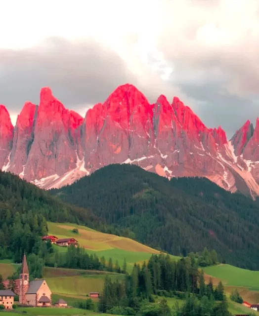 🇮🇹 It's time to start looking forward to the midsummer in the Dolomi