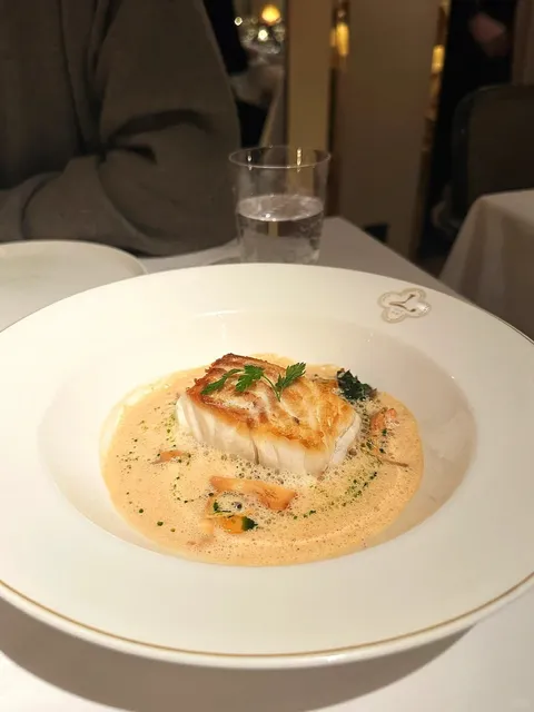 London | Michelin-Recommended French Cuisine at Louie