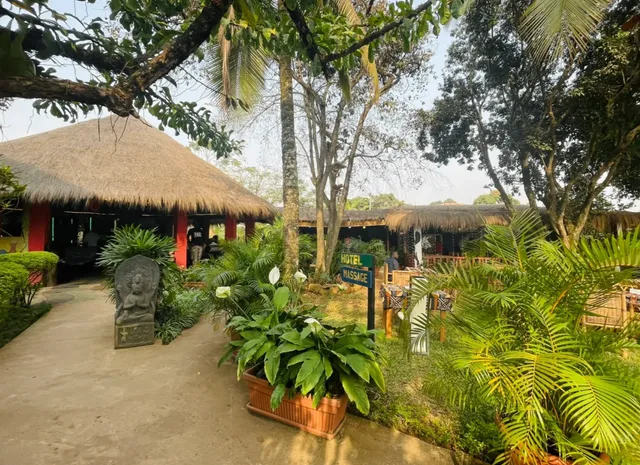 Yaoundé's Duality | When Jungle Meets Champagne