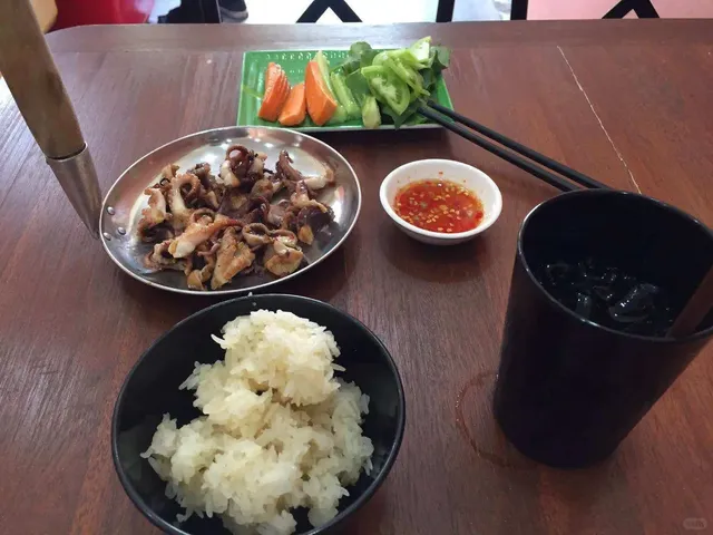 Phnom Penh’s Wild & Wonderful Food Scene: A Culinary Adventure!