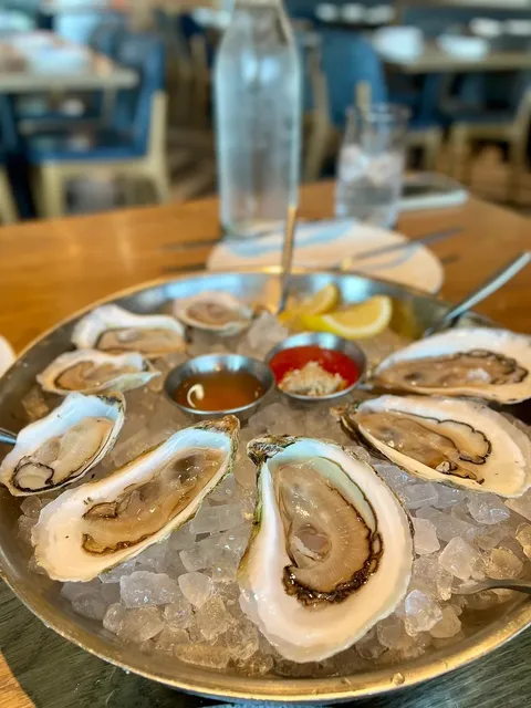 Delicious Seaview Restaurant  in Boston--Dryft Revere