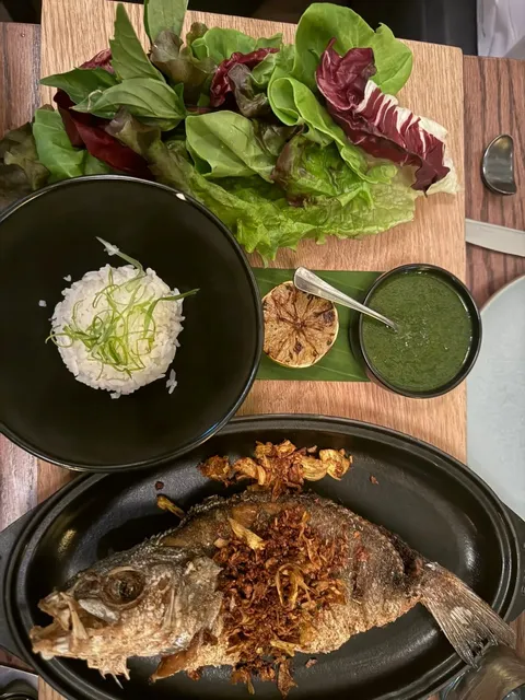 Chicago｜The Most Stunning Fried Fish of My Life 🐟 Proxi