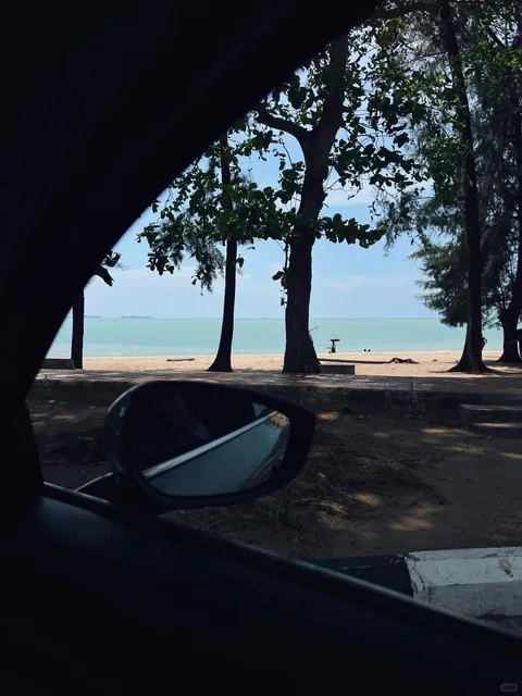 🇲🇾 Skip Klebang Beach—Try Pantai Puteri in Malacca Instead! 🏝️