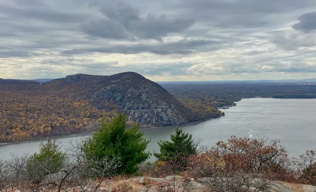Autumn Escape to Cold Spring ⛰️