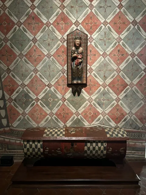  9% of People Don’t Know About This Super Hidden Gem in Florence!  🏰✨