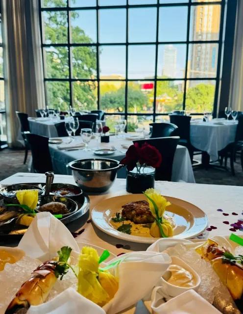 After this meal, I forgot what a wallet even was! 💸