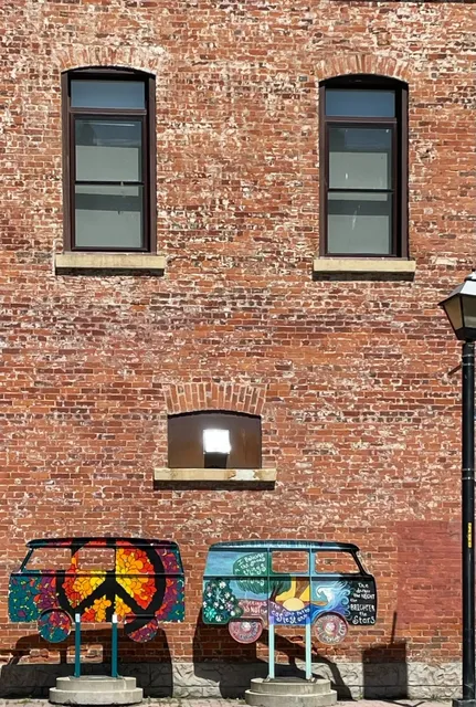 🎨 Orillia - The Artsy Little Town with Big Vibes! ☀️