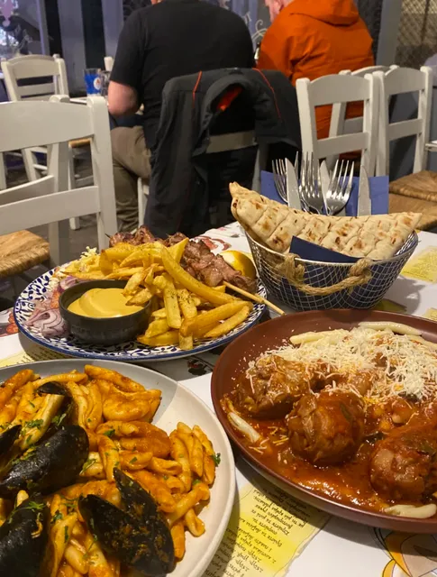 Athens Food Guide: 13 Must-Try Spots for Every Craving! 🇬🇷