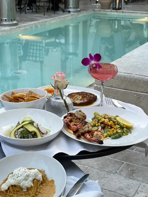 LA | Cara Hotel | A Meal Paid For the Ambiance Alone