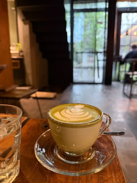 ​​Fillmore Coffee - Jakarta's Hidden Gem for Cozy Cafés ☕🌿​​