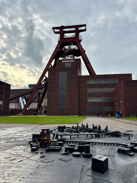 🇩🇪 Ruhr Valley Day Trip: Where Industry Meets Passion! ⚽🏭