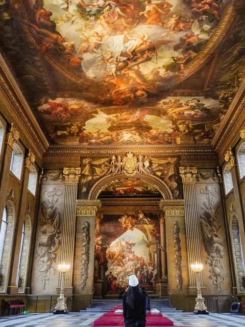 How can you miss this great spot in London!!